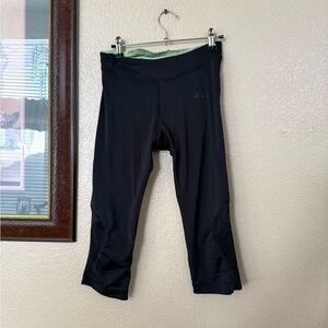 Adidas Cropped Leggings Size Small